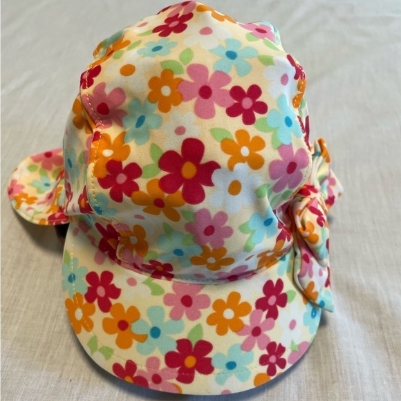 GYMBOREE Girls' Floral Sun & Swim Hat, Size 0-12M - Picture 1 of 4
